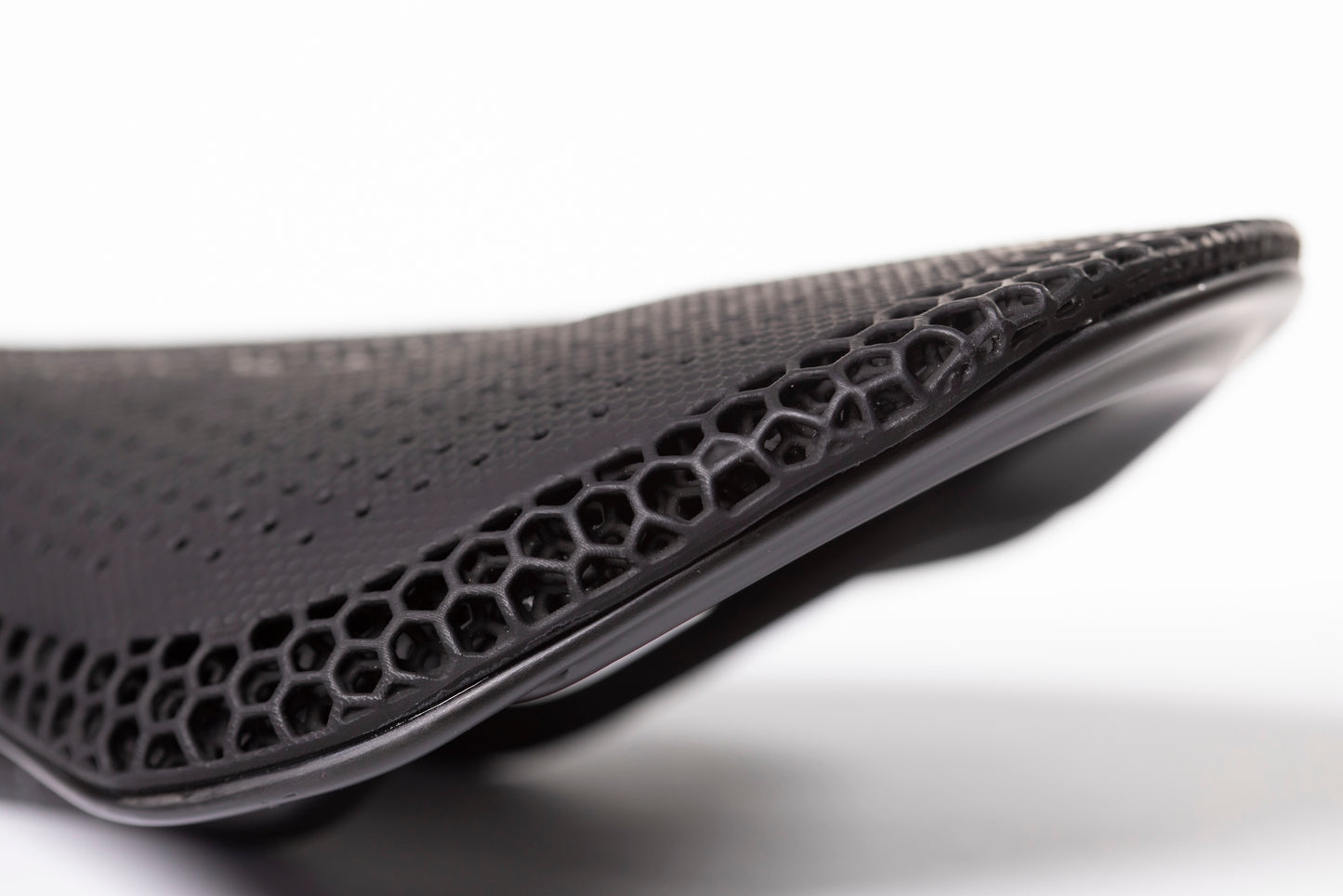 TCP Carbon Flow 3D Printed Carbon Saddle
